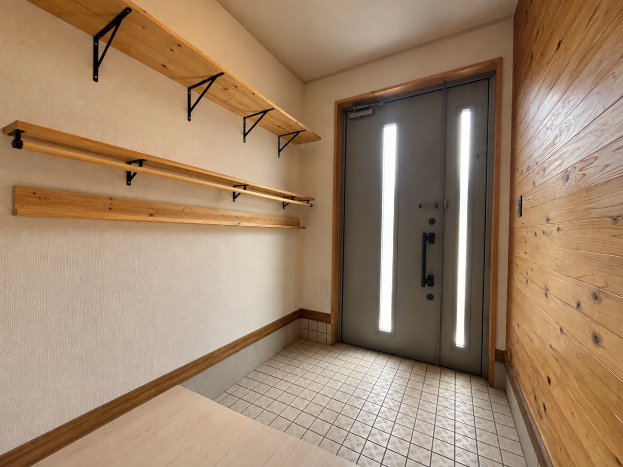 洞爺湖町泉中古戸建の玄関